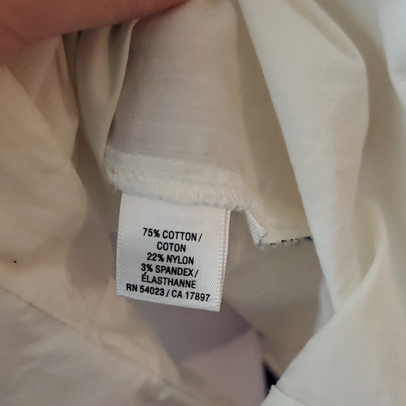 Old Navy Oversized boyfriend style button up Size L Shirt - Picture 7 of 7